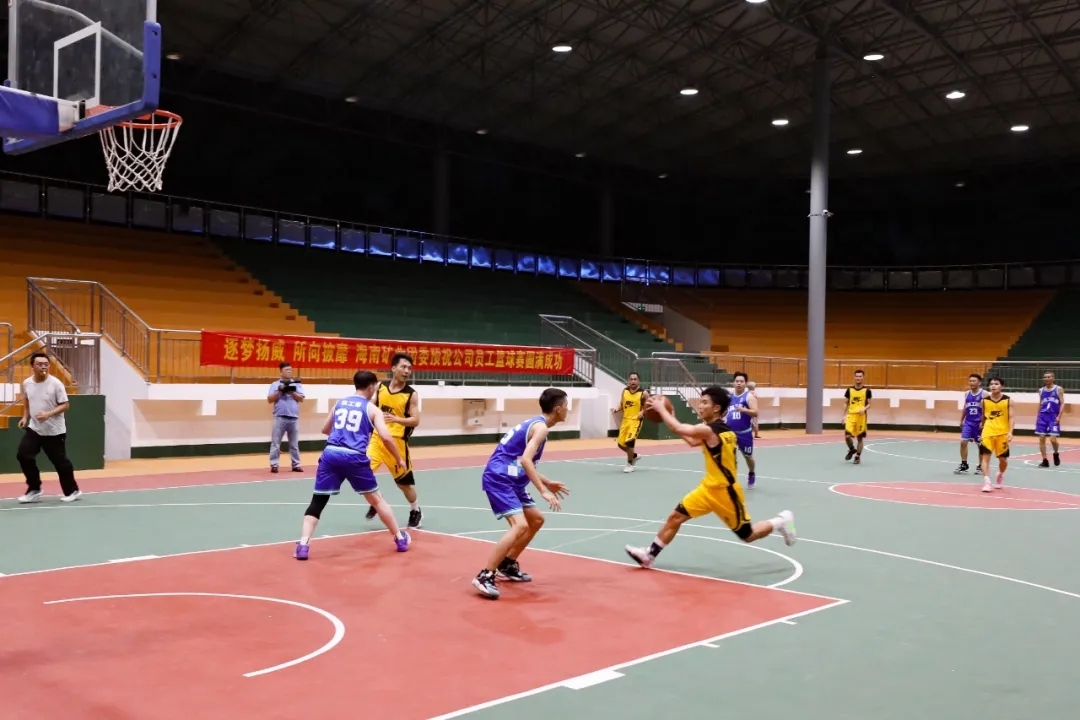 问鼎娱乐男子篮球赛圆满落幕22.jpg