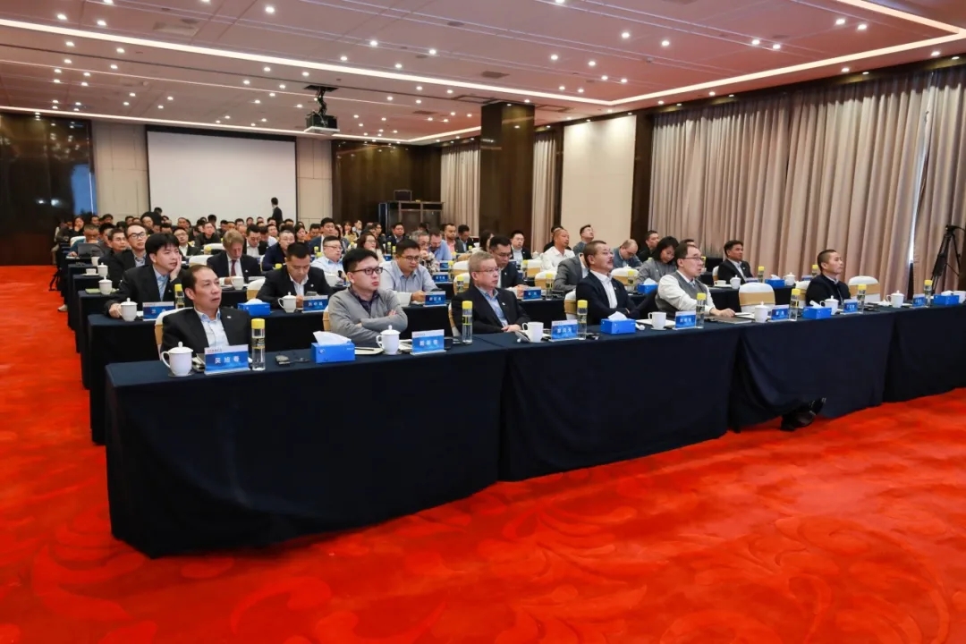 善战·破局·增添——问鼎娱乐召开2025年度事情聚会